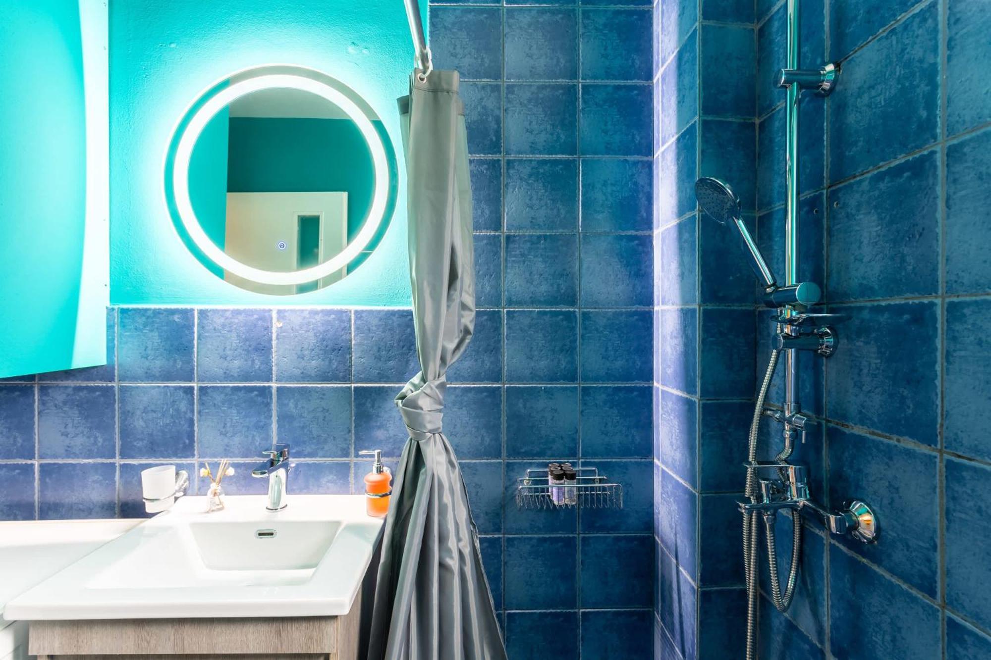 Downtown Central Suite With Private Parking Каламата Екстер'єр фото
